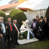 Κατάθεση στεφάνου στο μνημείο για τον ποιητή Φώσκολο