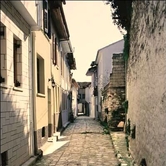 Σπίτι – γέφυρα στο κάστρο