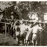 Συσσίτιο από τους στρατιώτες