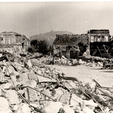 Φωτογραφία από την κατεστραμμένη πόλη